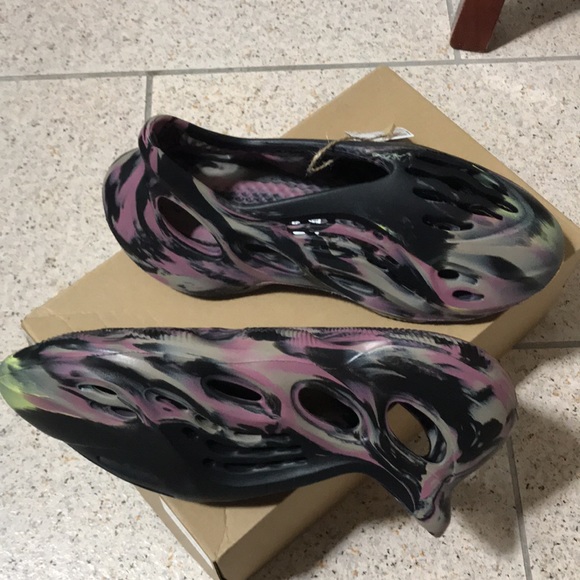 Yeezy Foam Runner size:11 - Picture 2 of 7